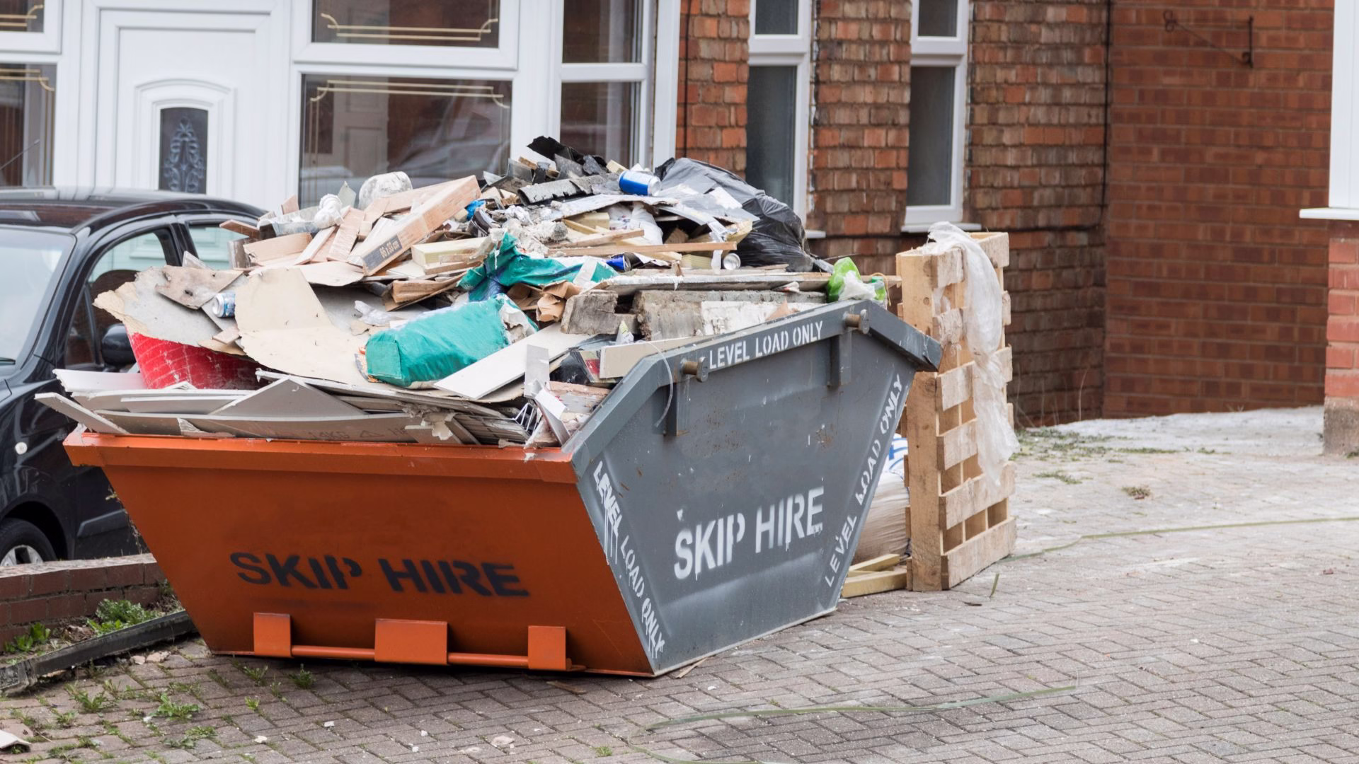 Dumpster Overflow Cleanup