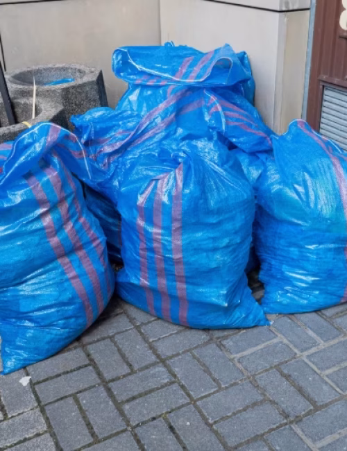 Eco-Friendly Junk Removal for Retail Businesses Eco-Friendly Junk Removal for Retail Businesses